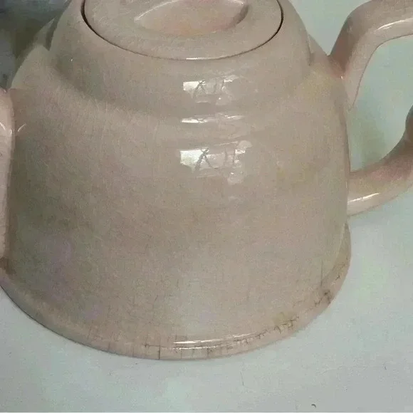 1940s made in Japan pink ceramic teapot with insulated metal cozy - Picture 6 of 10